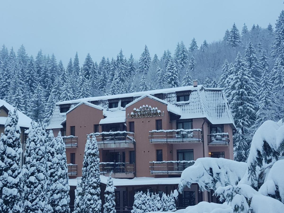 Pension Pantheon Poiana Brasov Exteriör bild