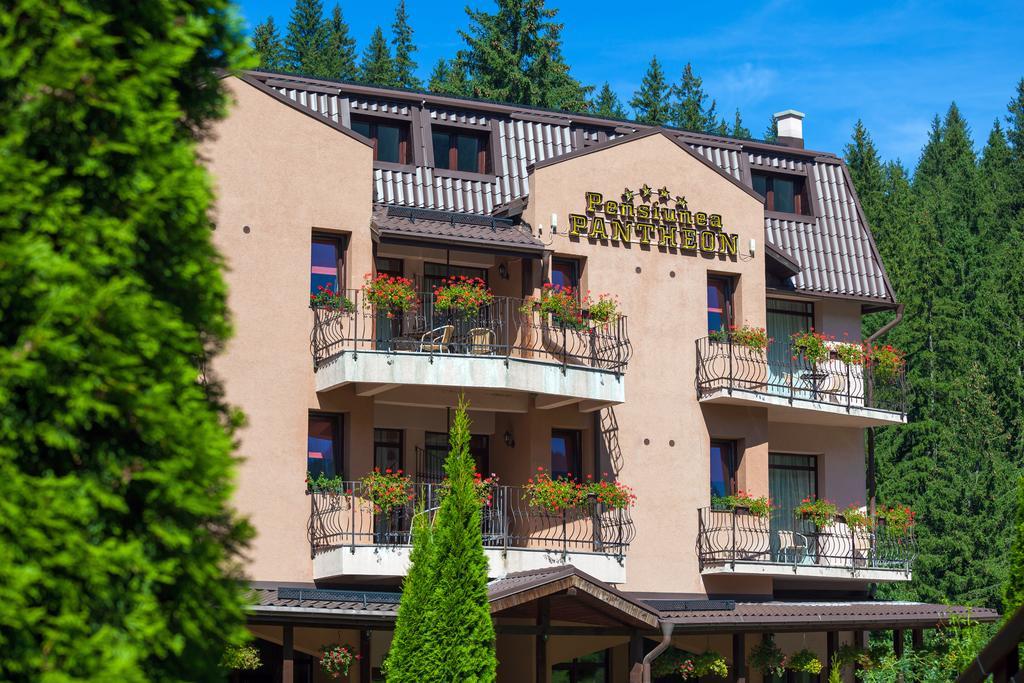 Pension Pantheon Poiana Brasov Exteriör bild